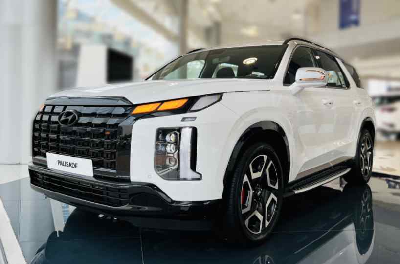 Rent Hyundai Palisade in Dubai