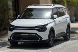 Rent Kia Carens in Dubai UAE