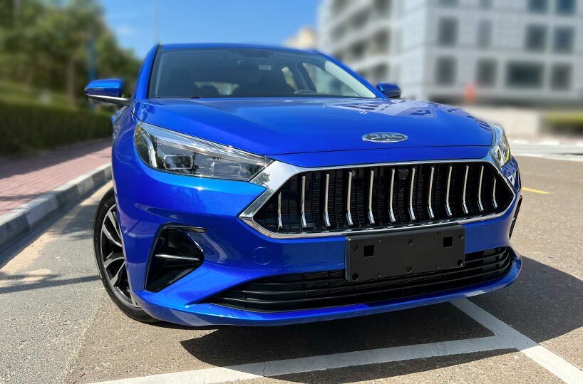 Rent JAC J7 in Dubai