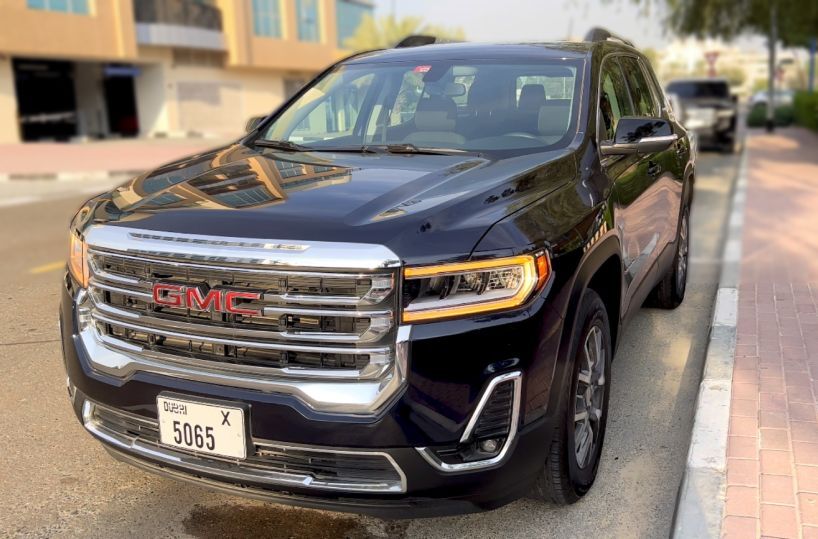 Rent GMC Acadia in Dubai