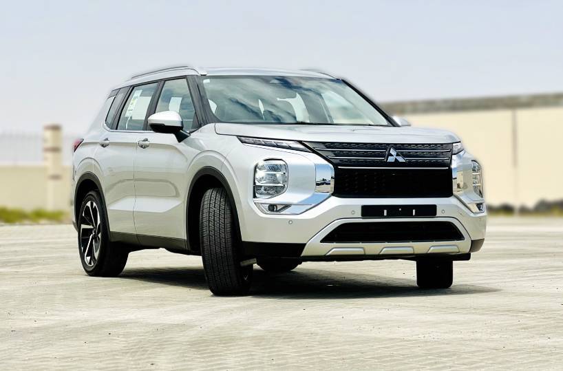 Rent Mitsubishi Outlander 2023 in Dubai Silver