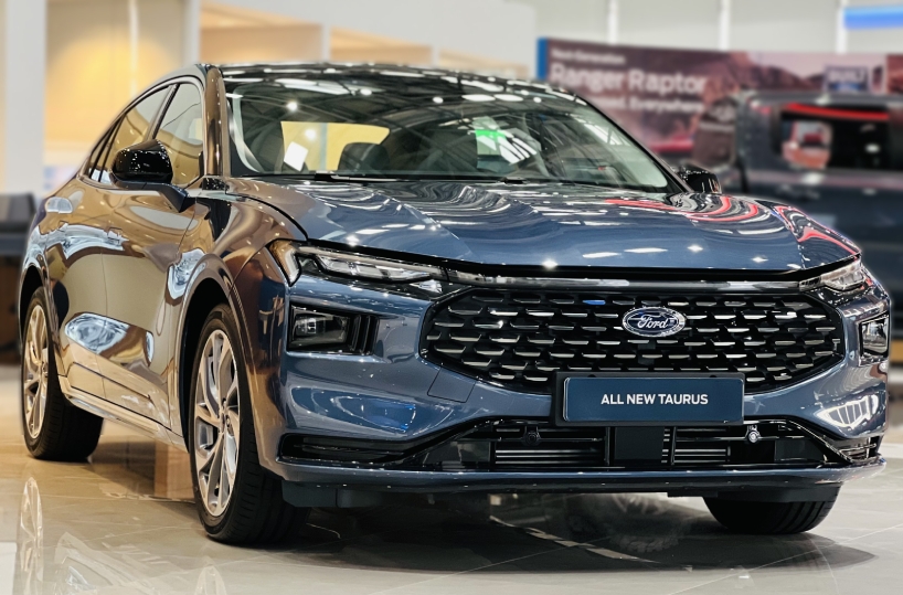 Rent Ford Taurus 2024 in dubai font view
