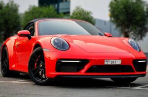 RENT PORSCHE 911 CARRERA 4 GTS CONVERTIBLE IN DUBAI (9)