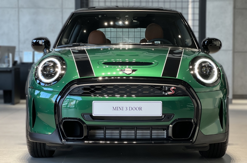 Rent Mini Cooper 3 Door in Dubai (16)
