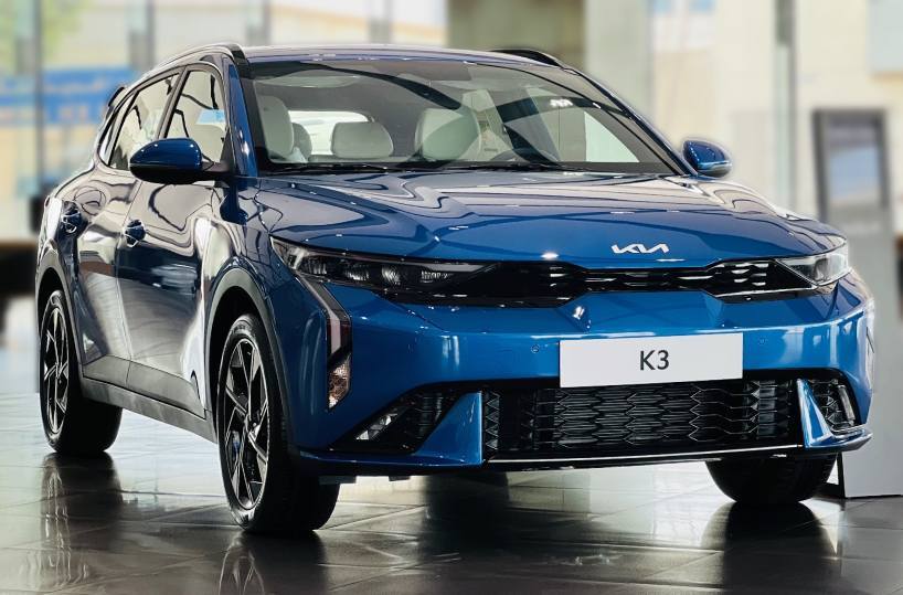 Rent Kia K3 hatchback in Dubai -