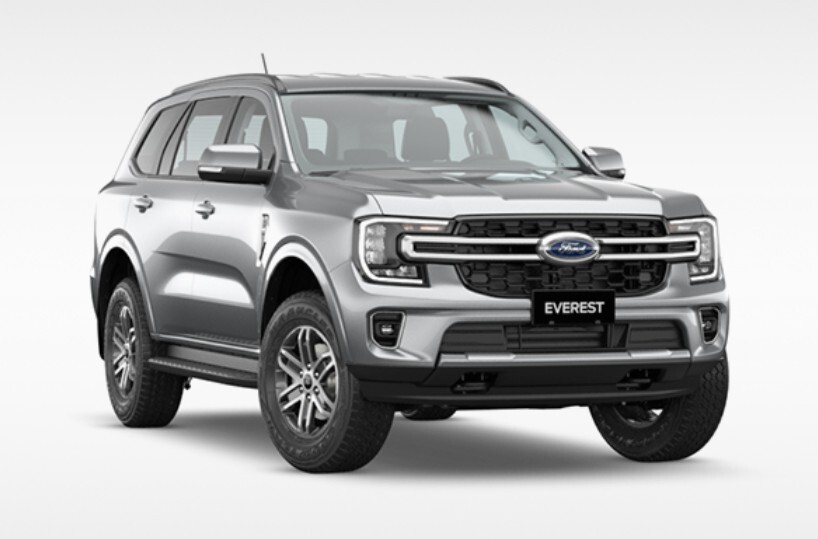 Rent Ford Everest in Dubai
