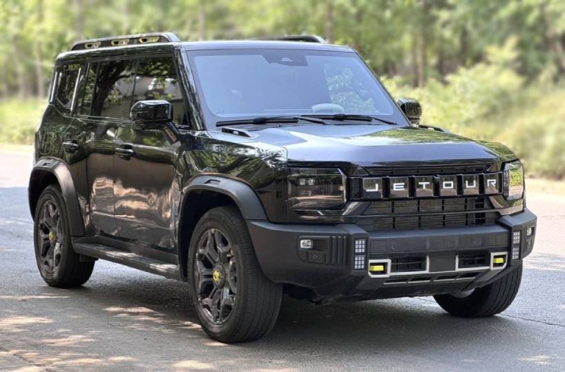 Rent Jetour T2 in Dubai from Amex Car Rental