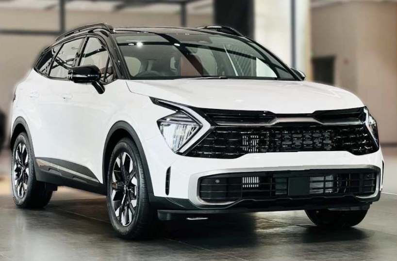 Rent Kia Grand Sportage in Dubai -